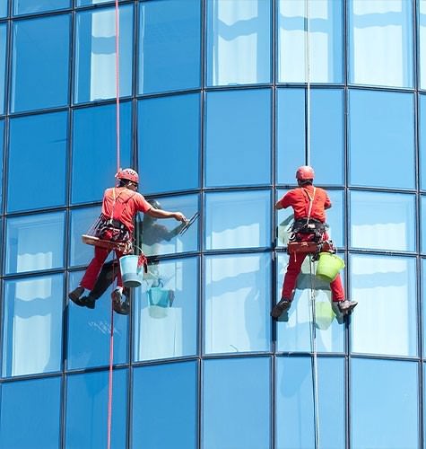 Мытье фасадов промальпинистами в Кисловодске